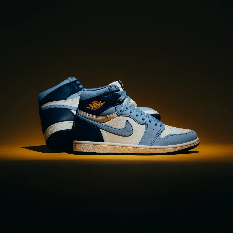 Women's Air Jordan 1 Retro High OG 'First In Flight' - University Blue/University Gold