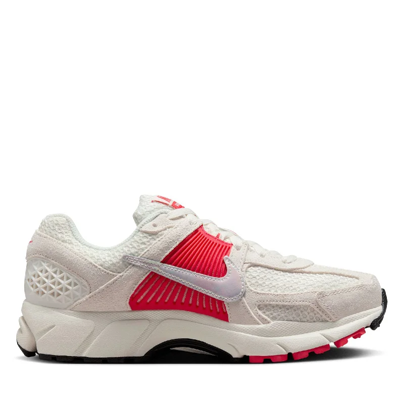 Women's Nike Zoom Vomero 5 - Sail/Siren Red