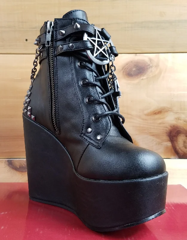 Poison 101 Goth Punk Platform Ankle Boot 5