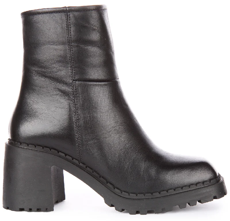 Melina Ankle Boots In Black