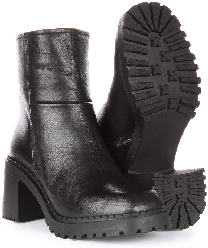 Melina Ankle Boots In Black