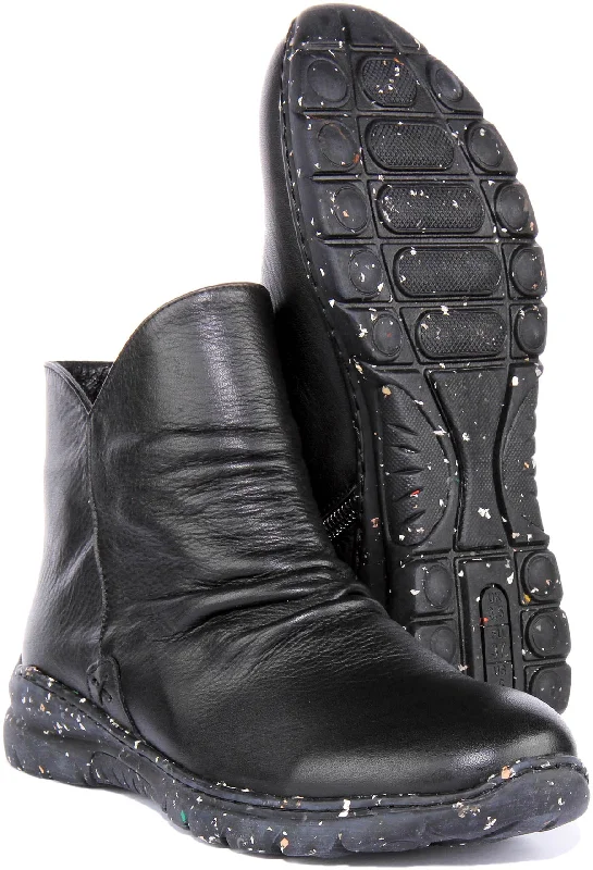 Mia Soft ankle Boots In Black