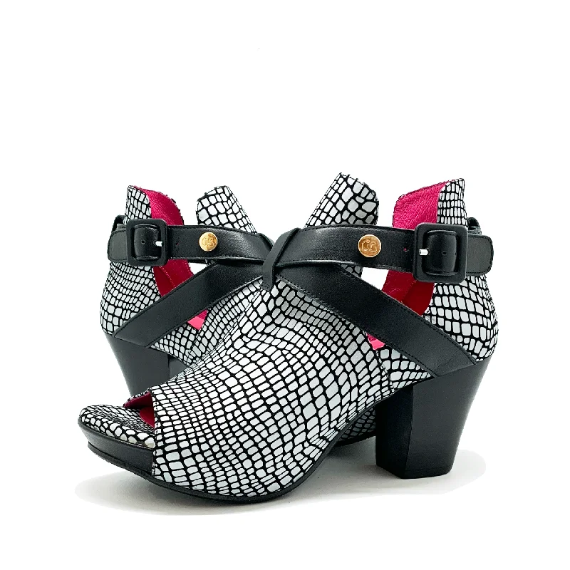 Rouge - Black and White shoe boot