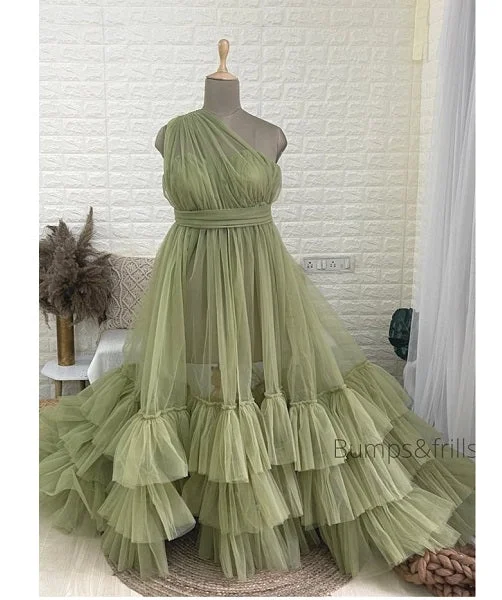 G845, Green Ruffled Prewedding Shoot  Gown, Size (All)